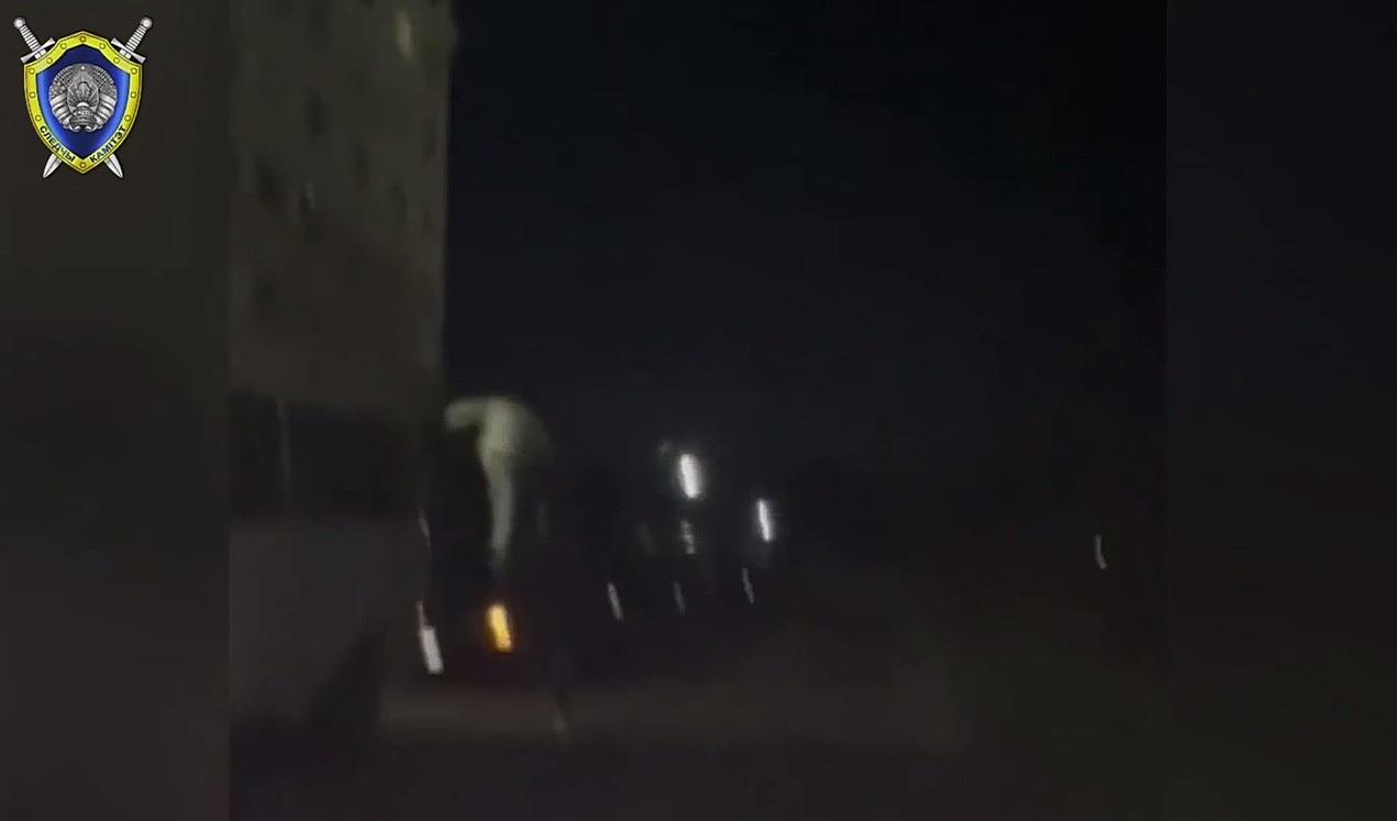 В Гродно задержан парень, пробежавшийся по капоту и крыше чужого авто
