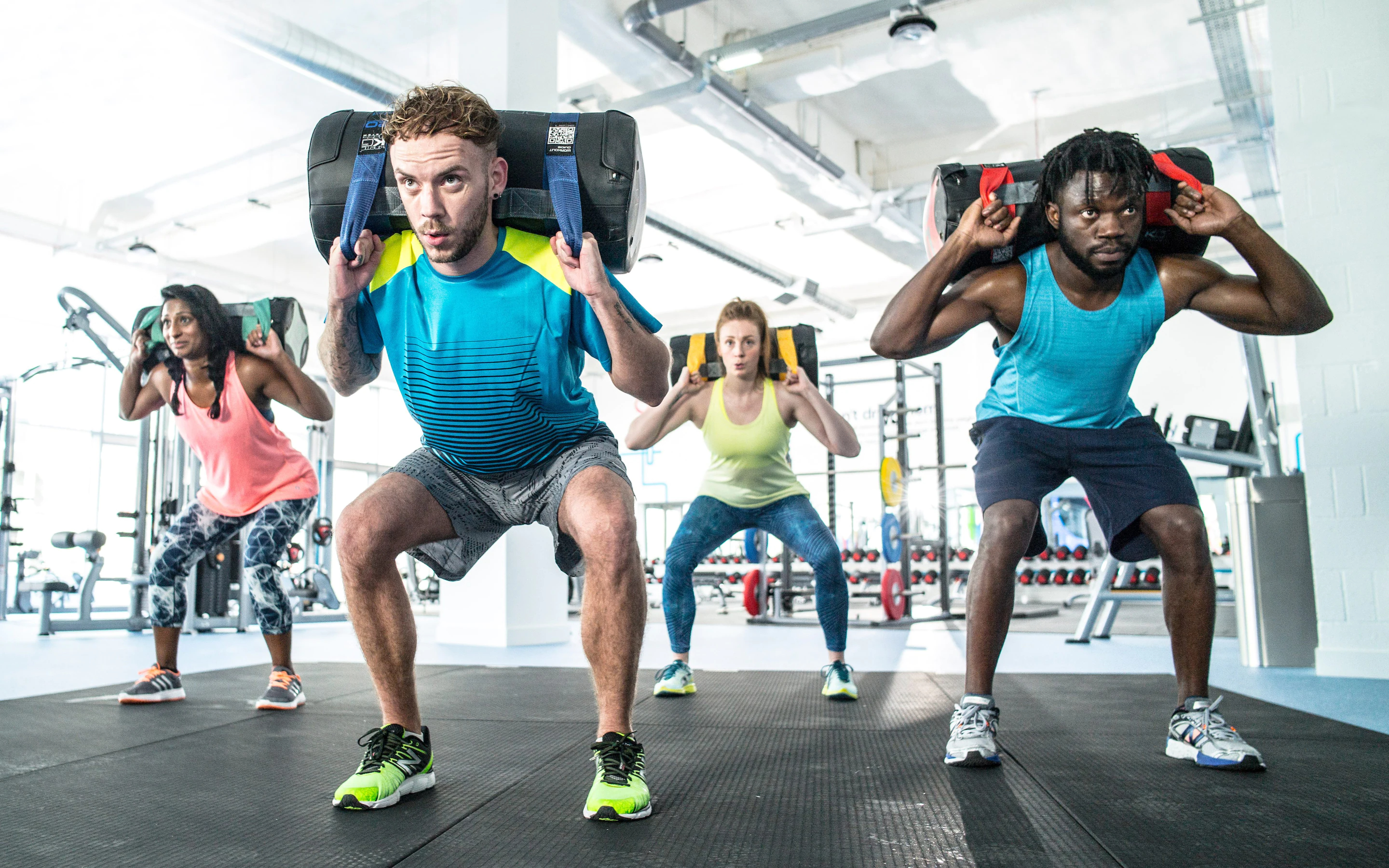 Как стать тренером. Фитнес-группа девушки Флекс Джим. Practice in the Gym. The Gym Group PLC. Group in the Gym.