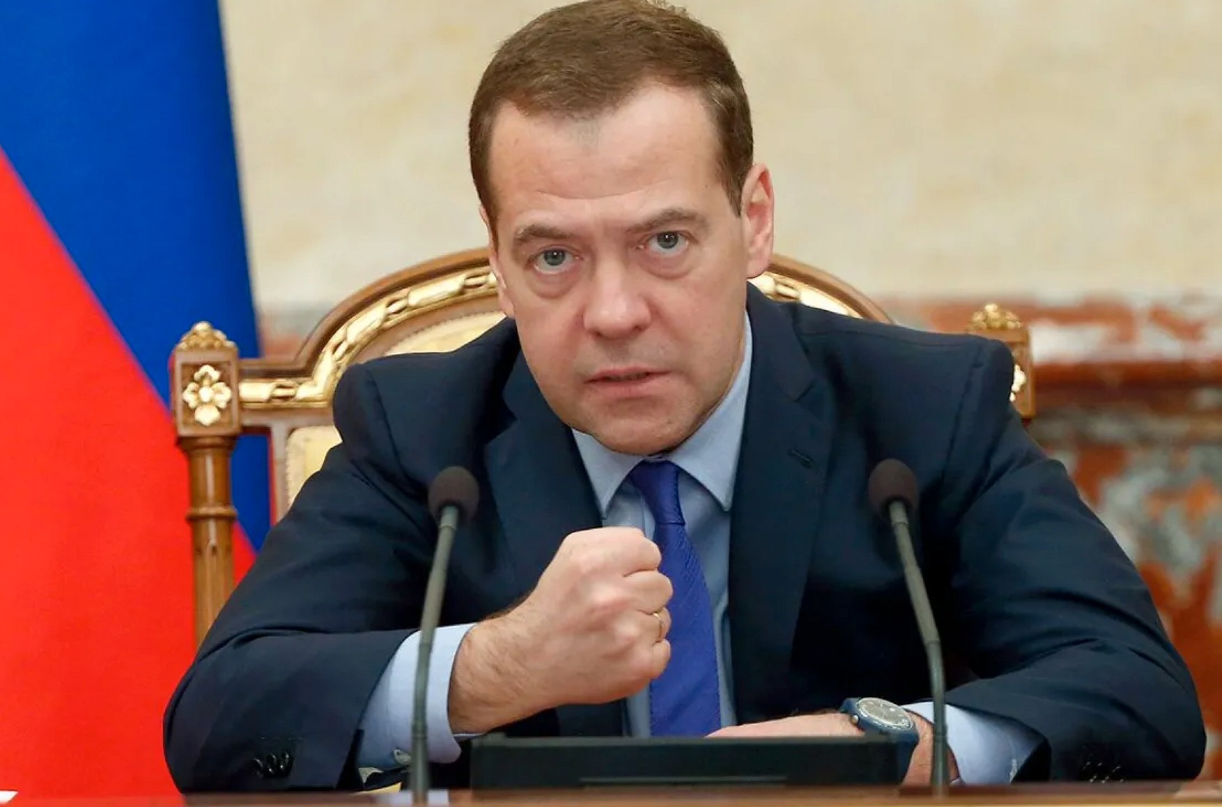 Россия ответит на конфискацию активов асимметрично – Медведев