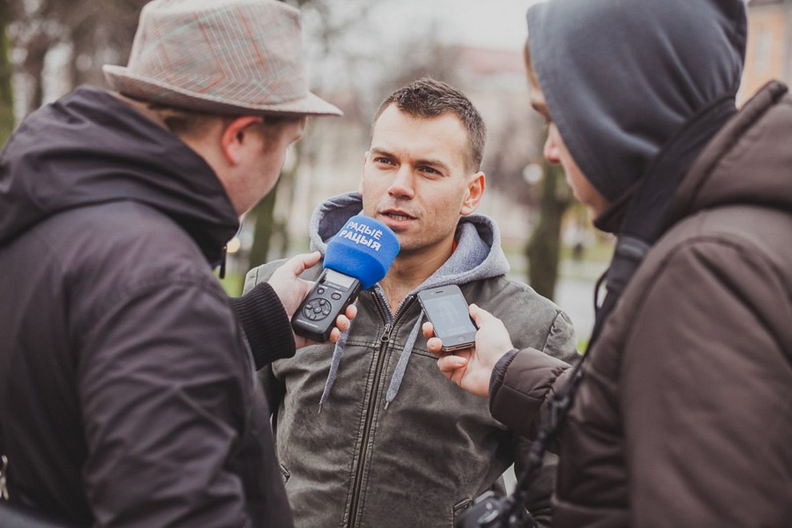зомби на пешеходном переходе в Гродно