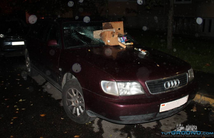 житель Гродно разбил автомобили
