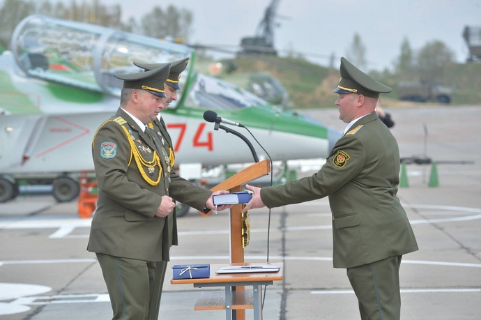 Самолет Як-130 переданы в Лиду