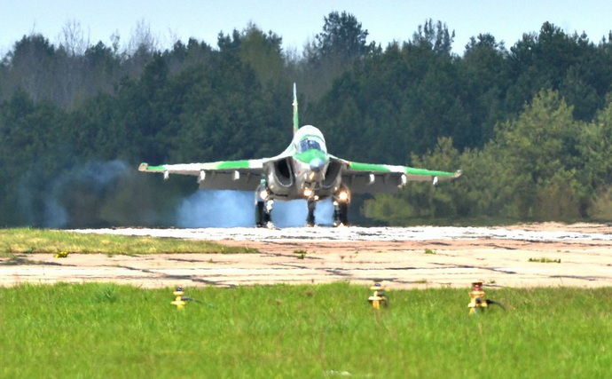 Самолет Як-130 переданы в Лиду