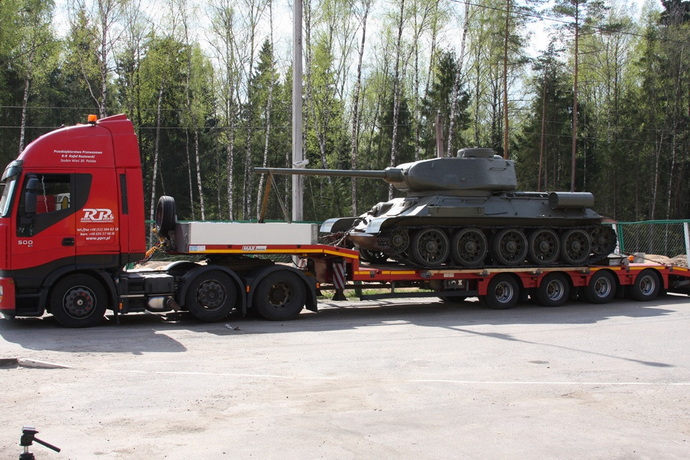 таможня задержала танк Т-34