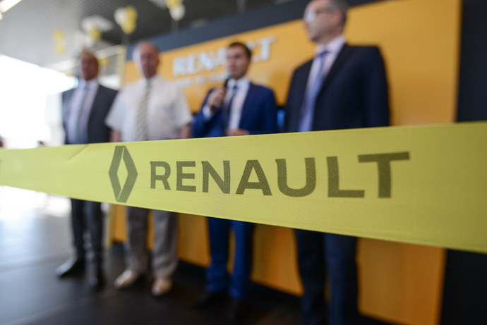 Открыть renault