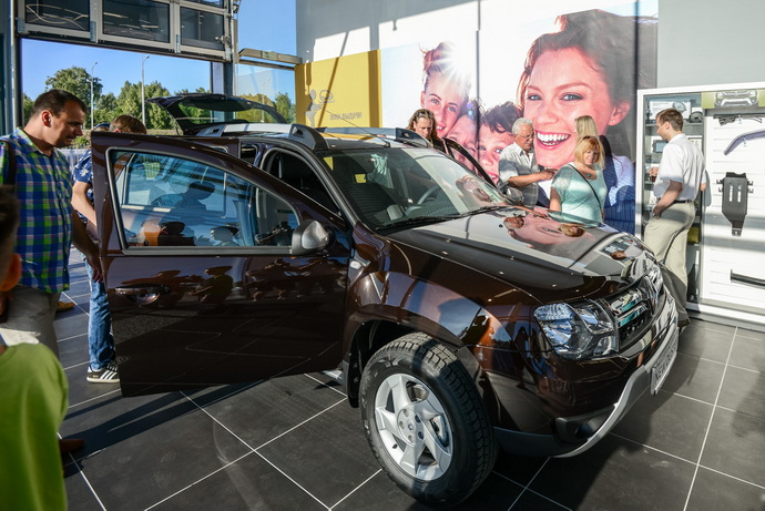 Открыть renault