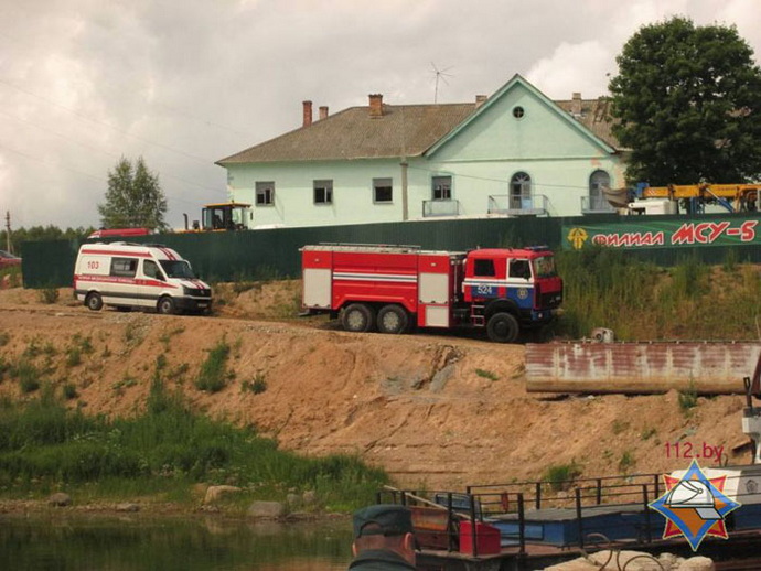 ЧП в Витебске, водитель утонул не выбравшись из грузового автомобиля