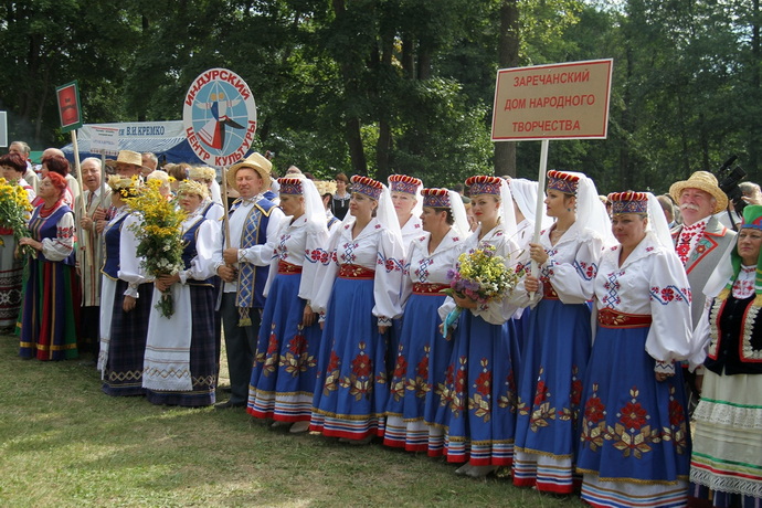 на Августовском канале прошёл заплыв «на чём попало»