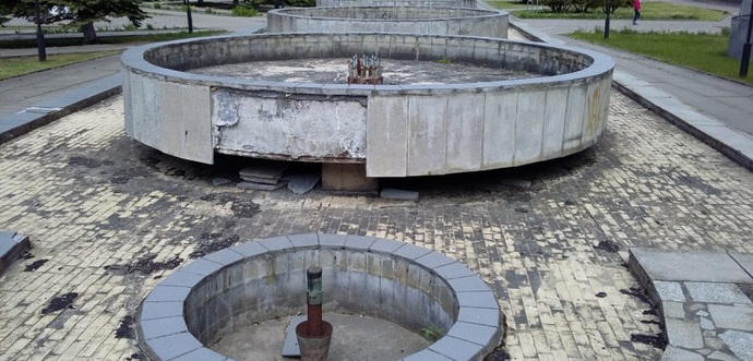 Старые и неработающие фонтаны в Гродно