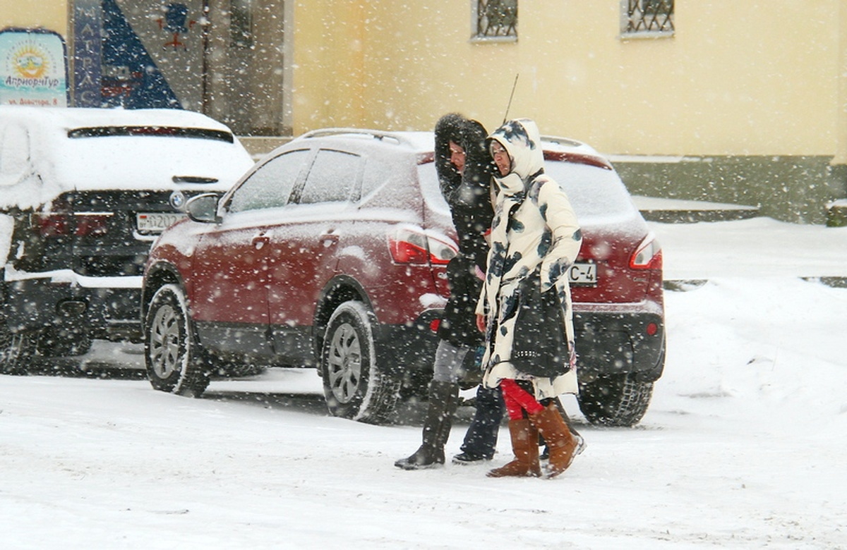 в Гродно выпал снег фото