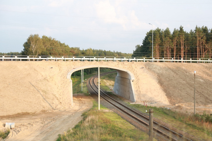 Фото путепровода через железную дорогу