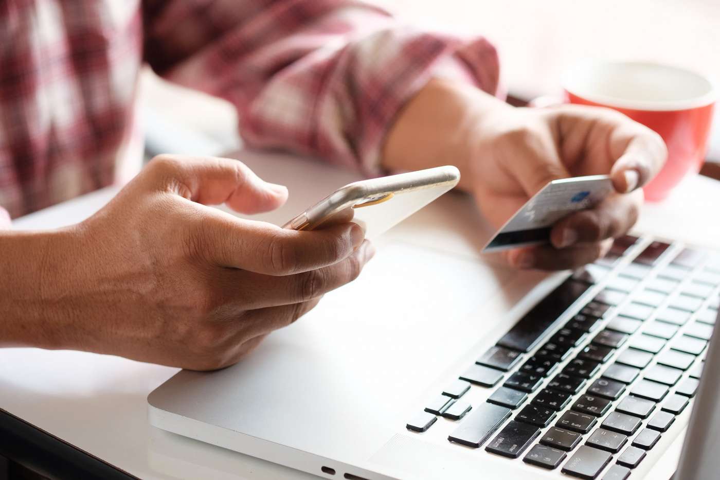 Брать ли займ онлайн как взять в кредит на телефоне ростелеком