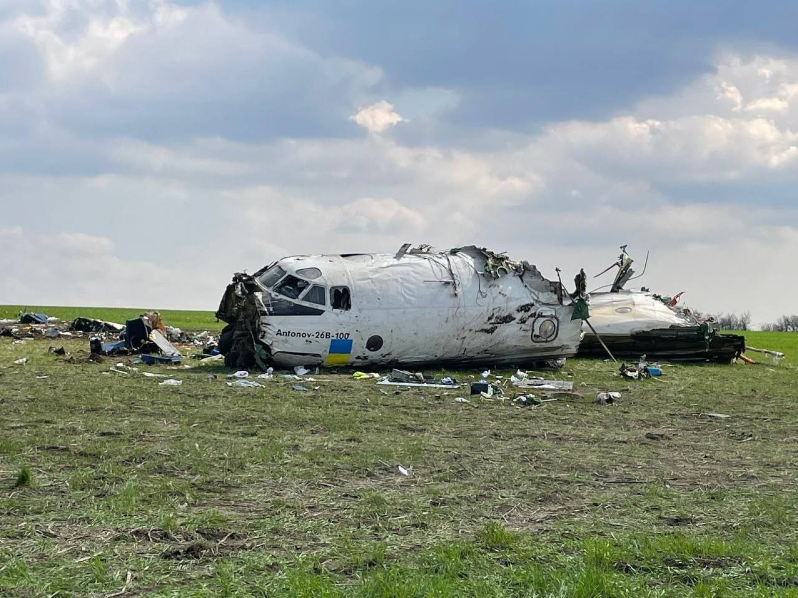 АН-26 военно-транспортный самолёт катастрофа