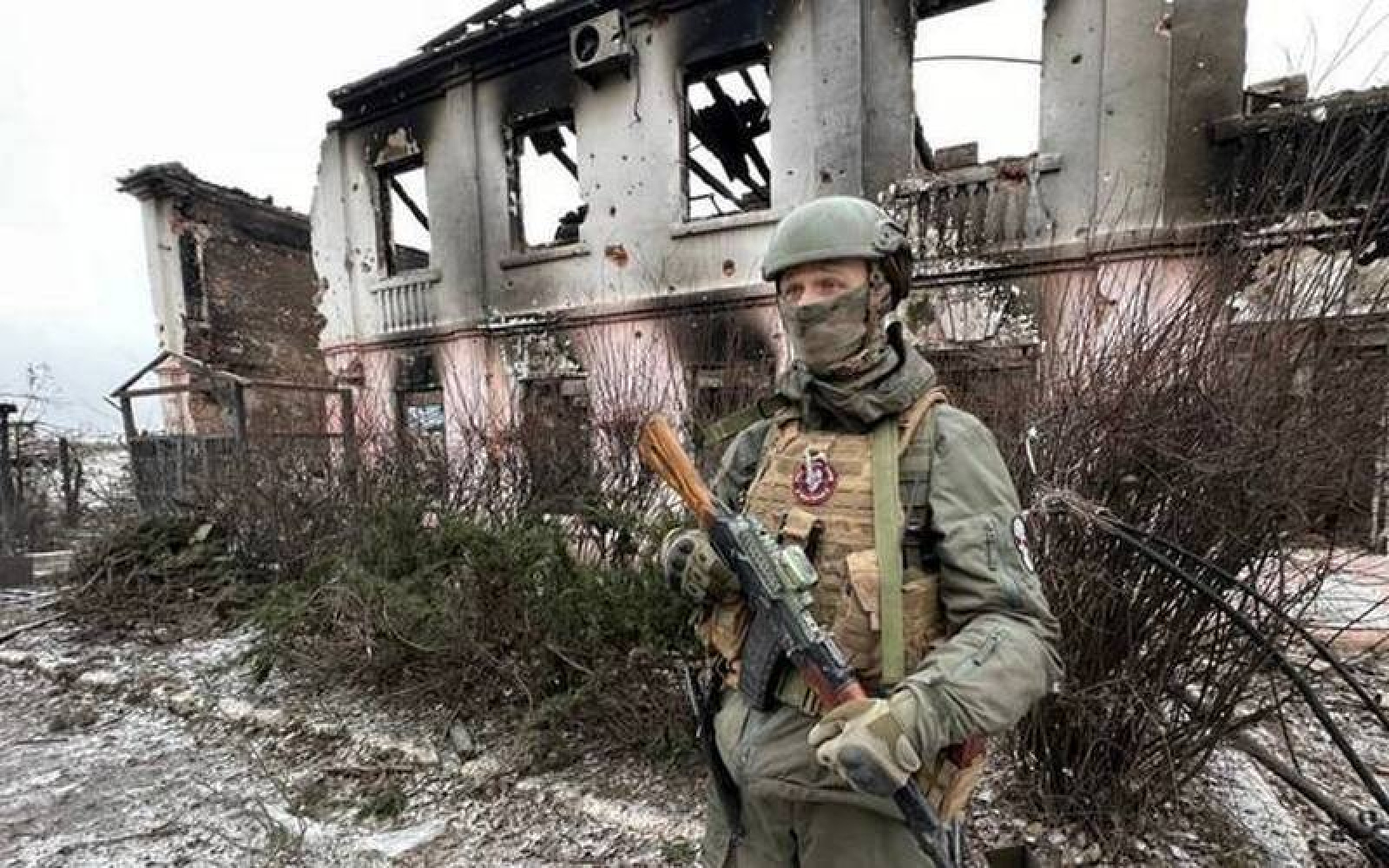 Чвк вагнер на донбассе. ЧВК Вагнер Соледар. Бойцы ЧВК Вагнер в Соледаре. ЧВК группа Вагнера. ЧВК Вагнер Бахмут.