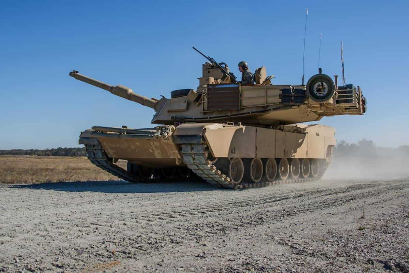 Лучший абрамс. Абрамс м1а2. Танк Абрамс m1a2. M1 Abrams. M1a2 sepv2 (США).