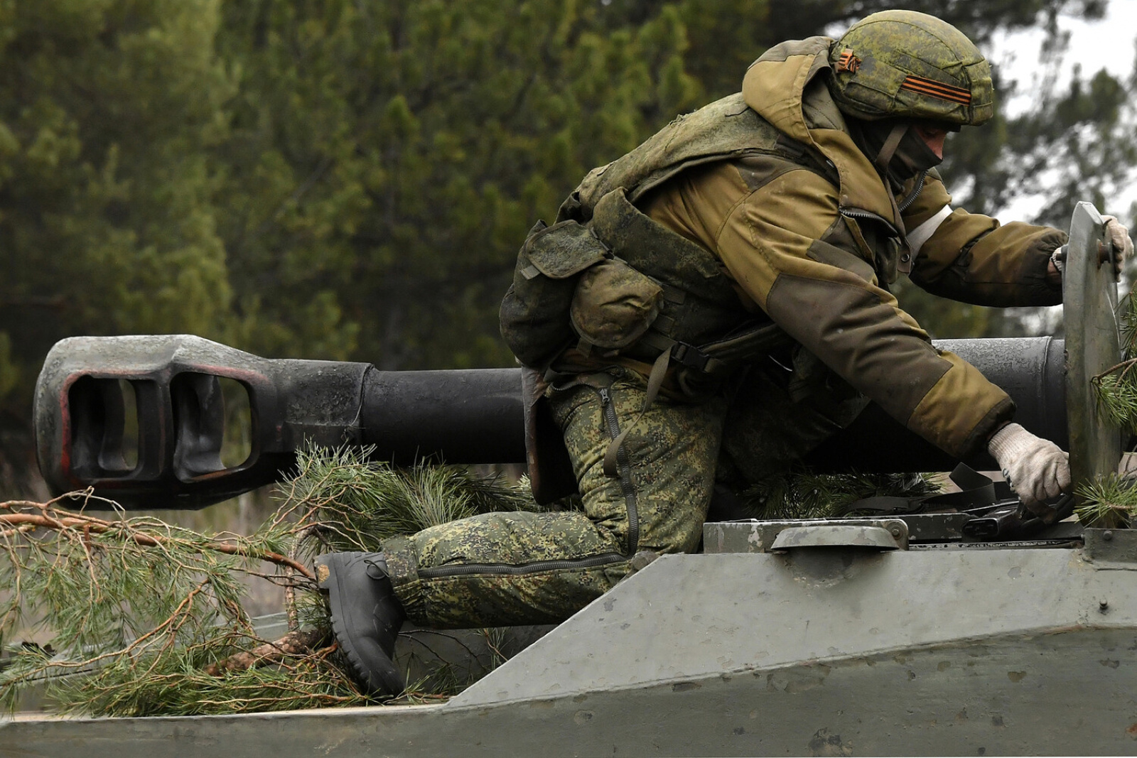 Переход военных. Немецкие военные. Армия России. Запорожье российские войска. Успехи Российской армии.