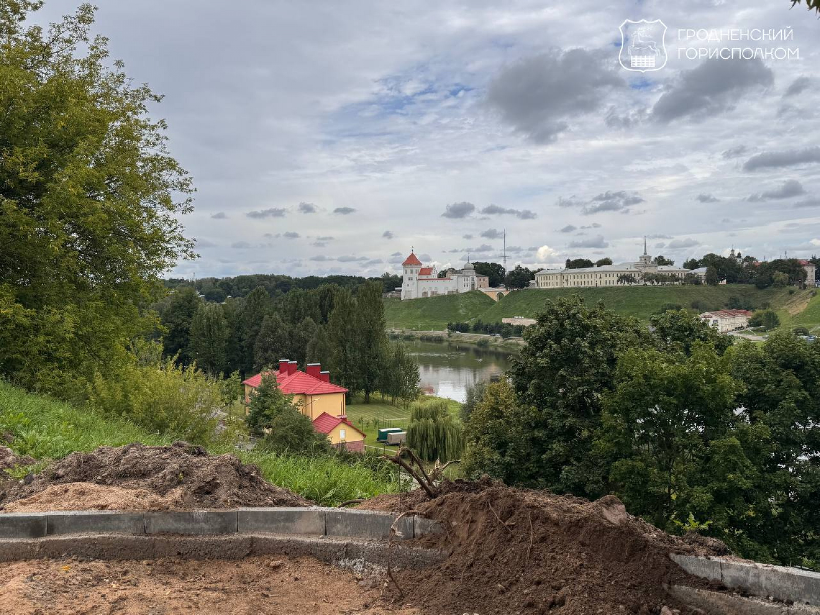 Сквер на улице Дарвина в Гродно
