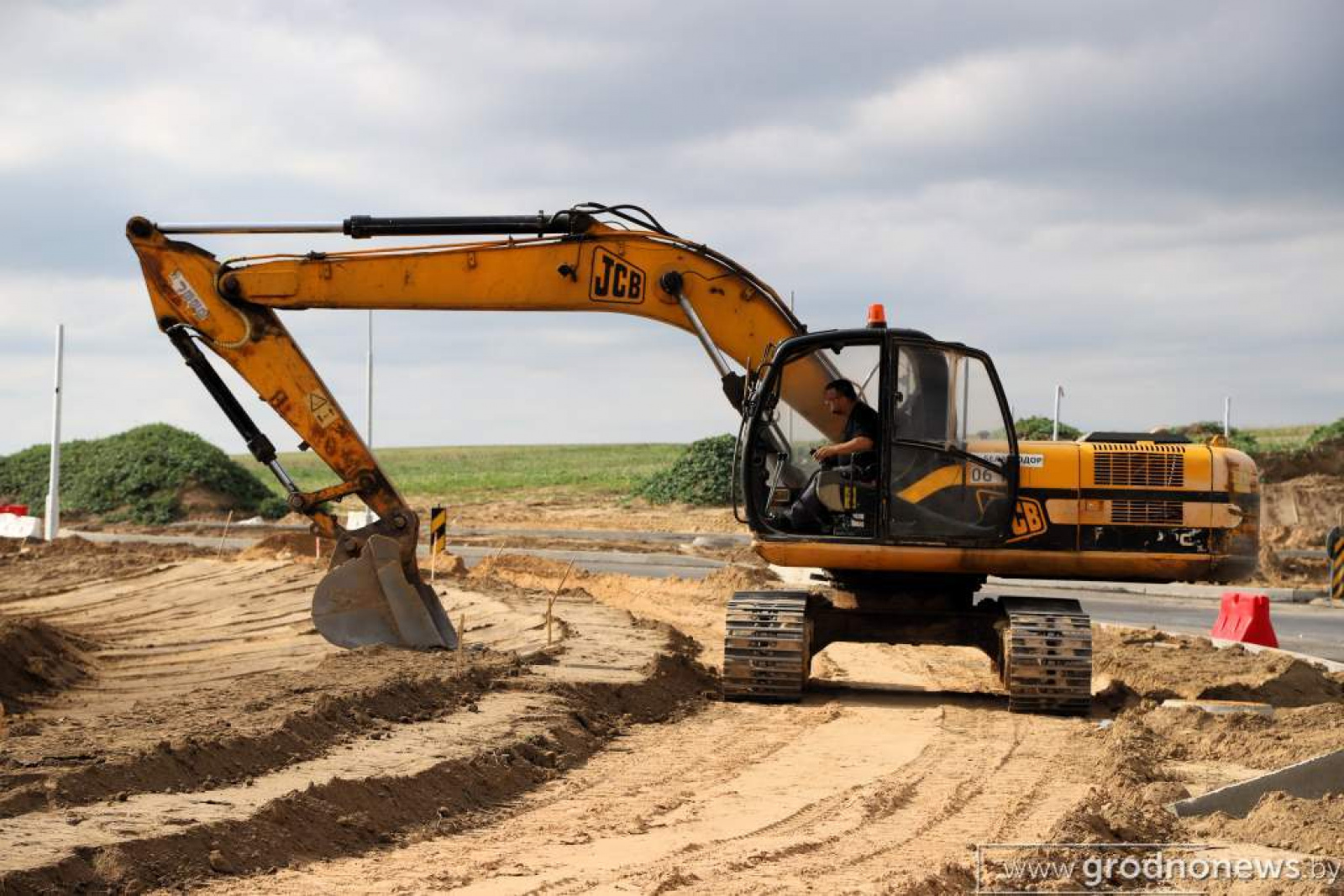 строительство дороги к Ольшанке