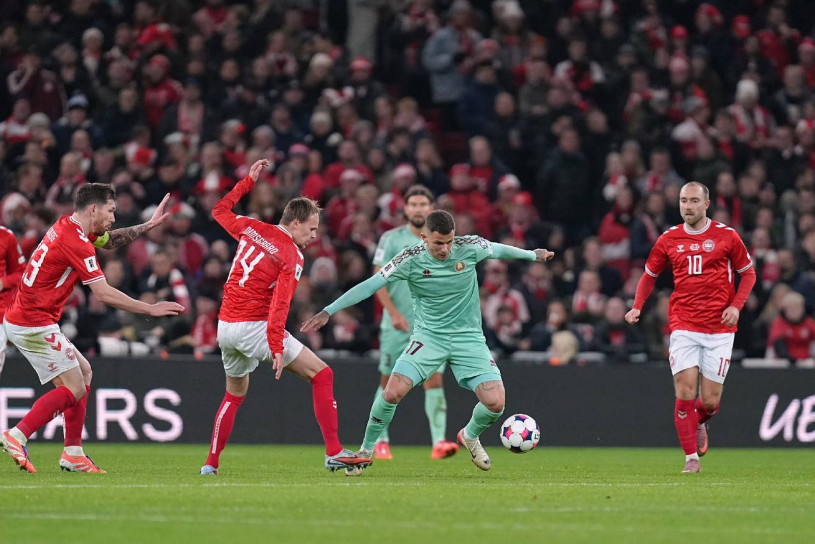 Футбол Беларусь Дания 16 ноября 2025 года