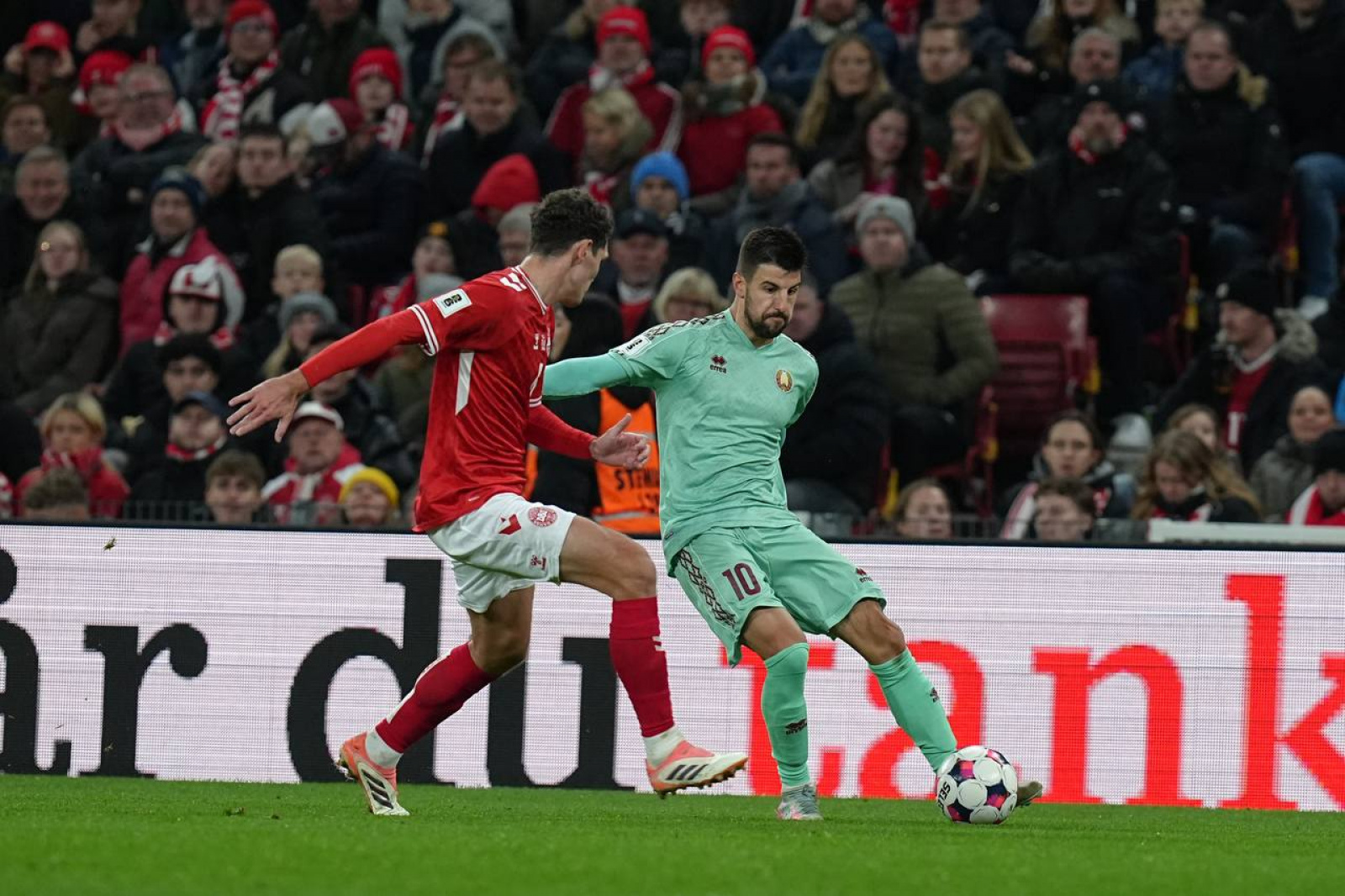 Футбол Беларусь Дания 16 ноября 2025 года