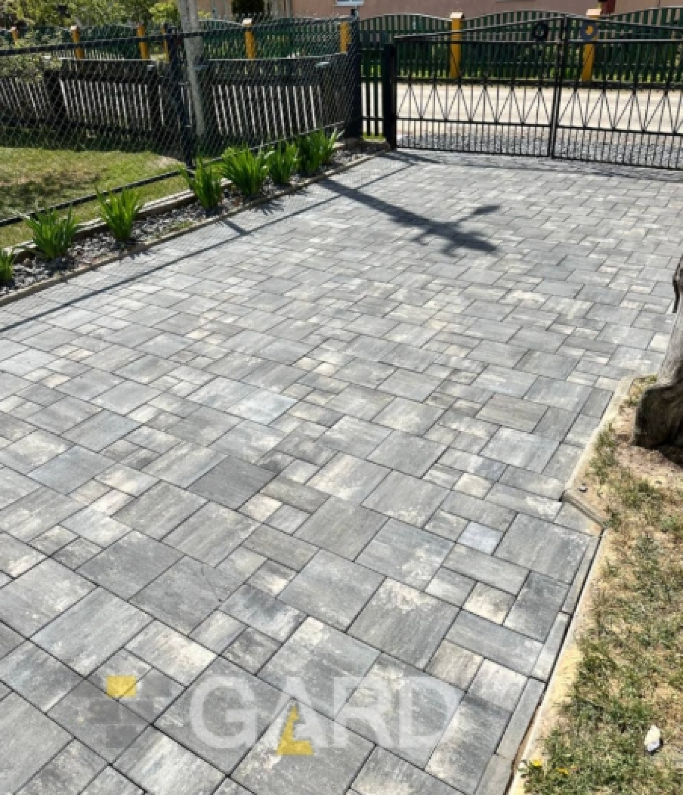 Тротуарная плитка нейтрального оттенка