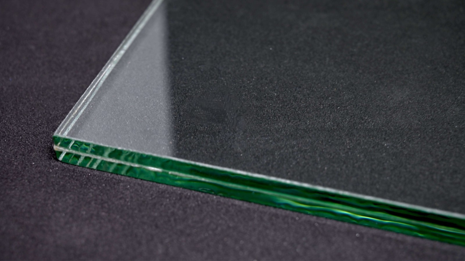 Листовое стекло / Источник: glassstore.org