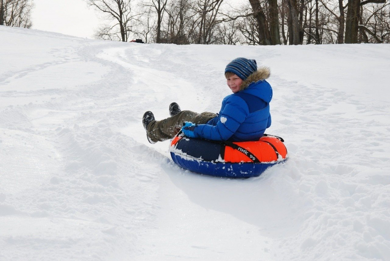 Катание на ватрушке / Источник: pik-99.ru