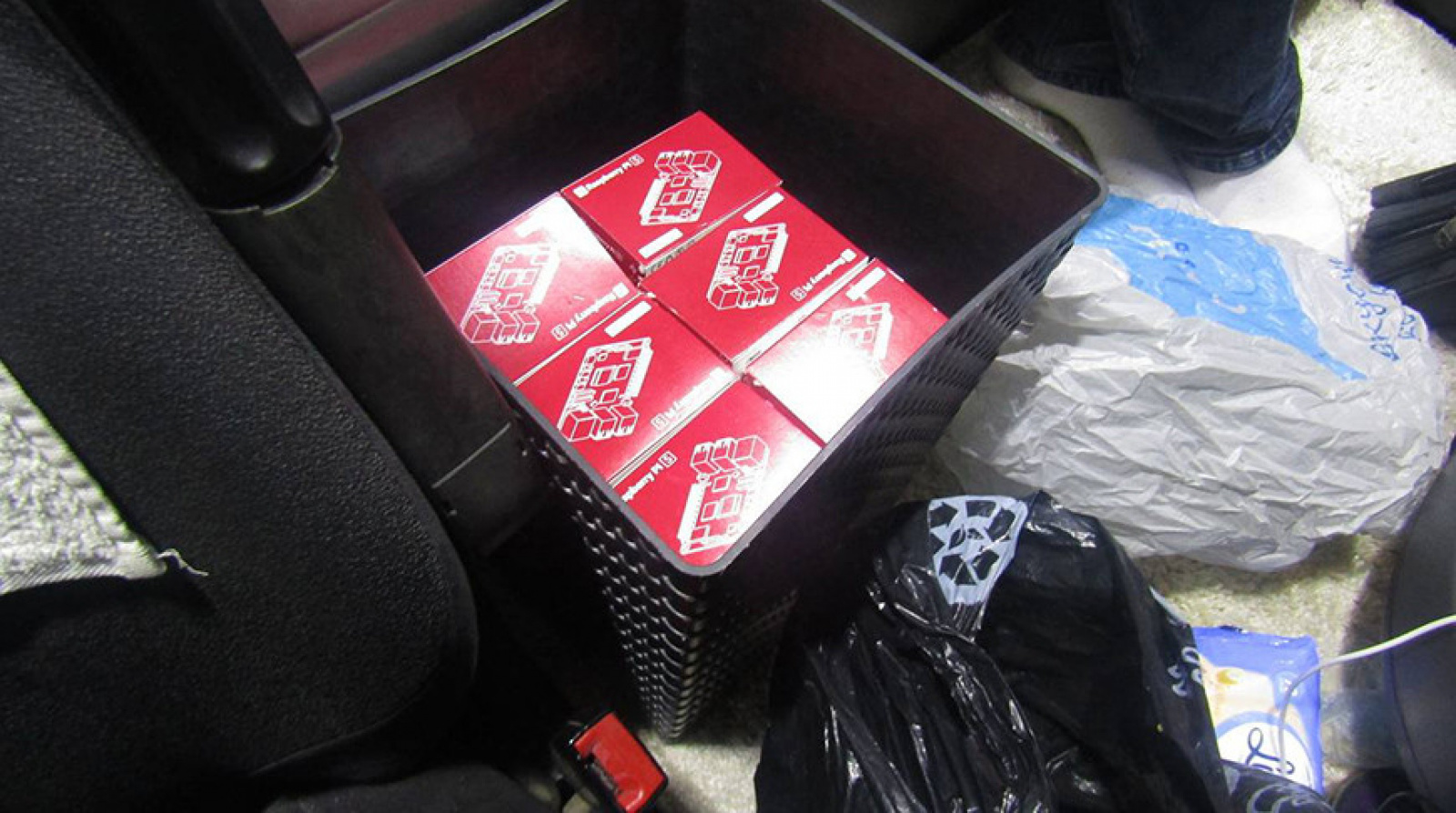 Таможенники пресекли попытку нелегального ввоза микрокомпьютеров