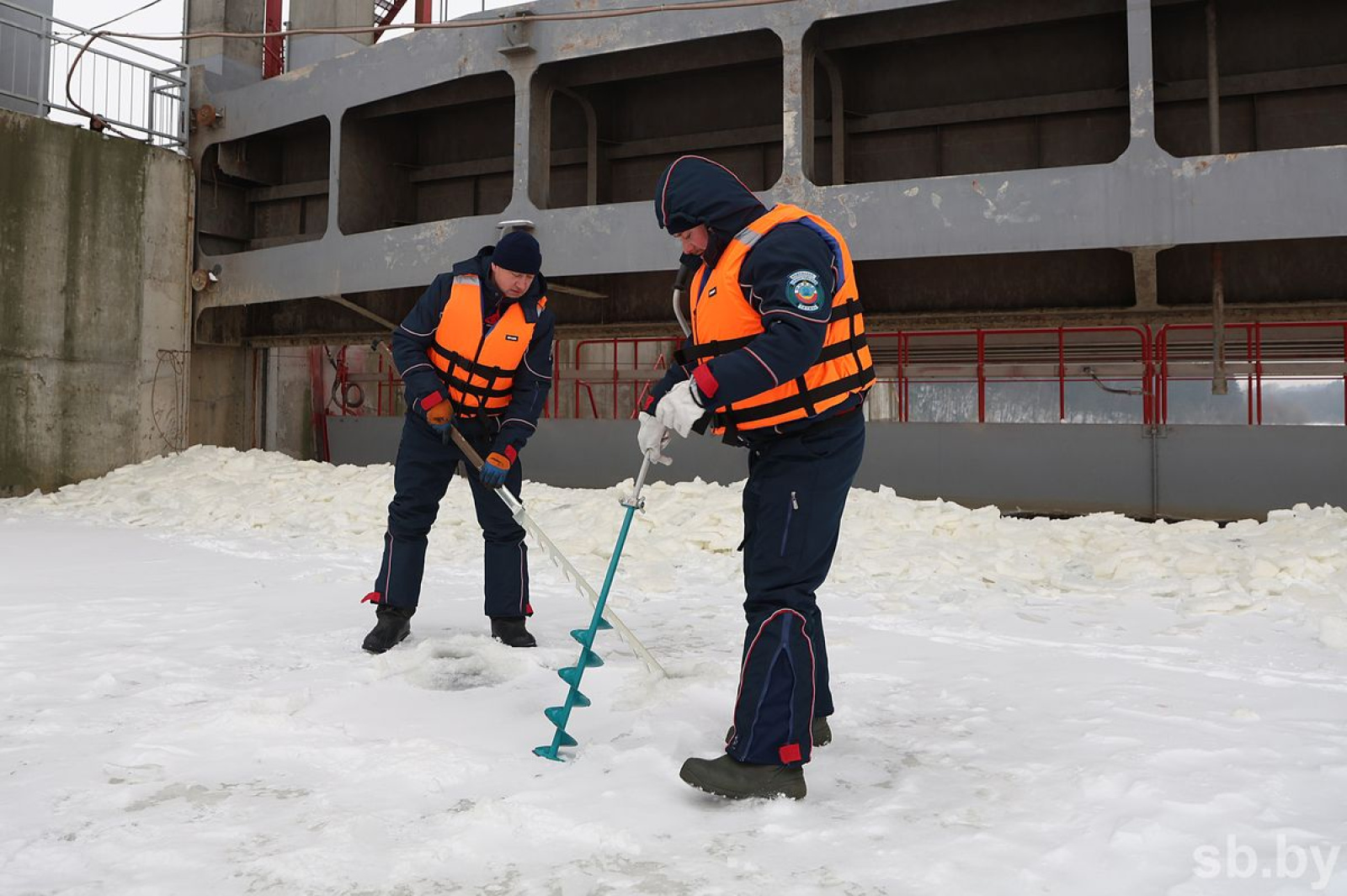 Подводный дрон на Гродненской ГЭС