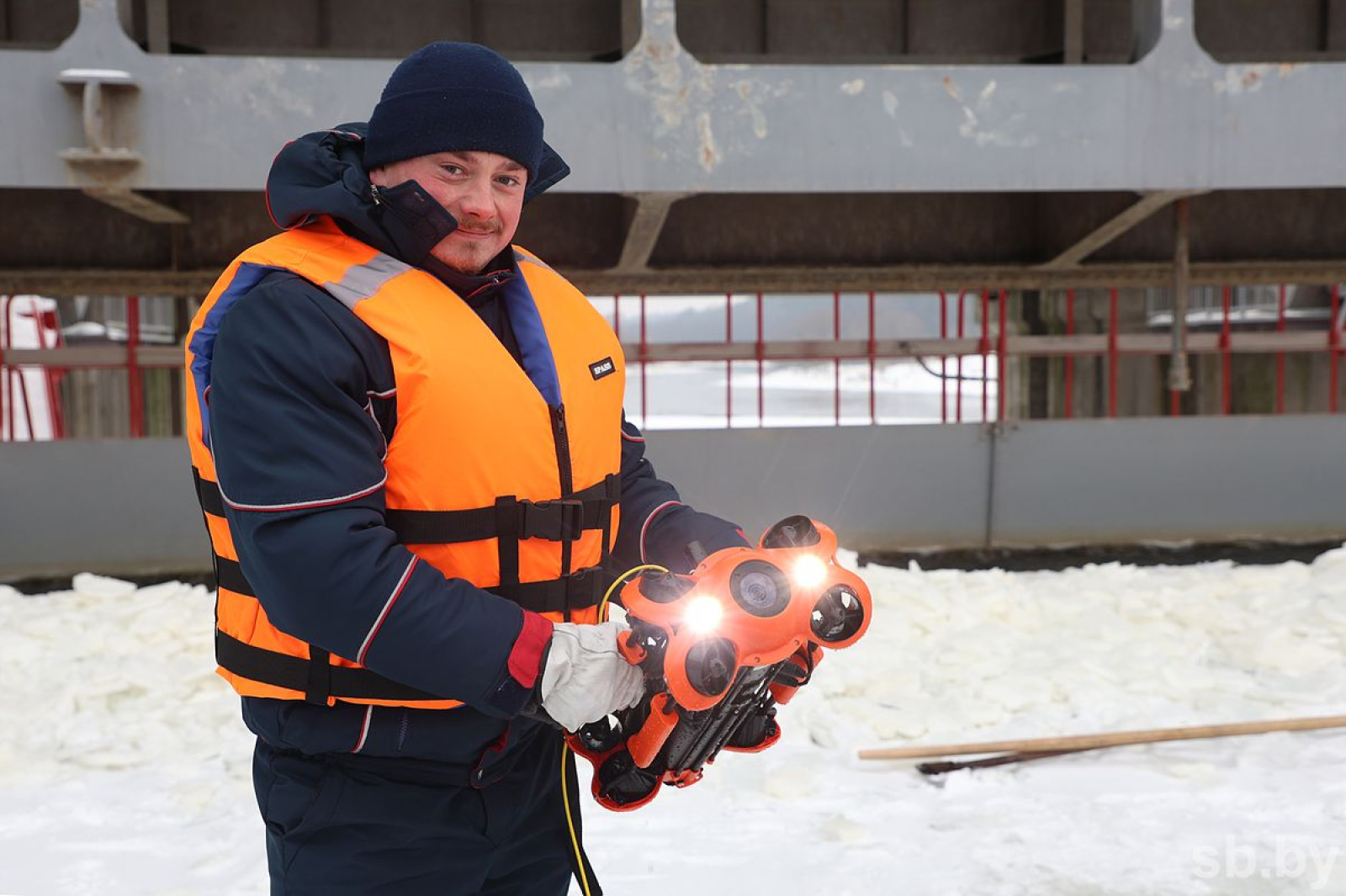 Подводный дрон на Гродненской ГЭС