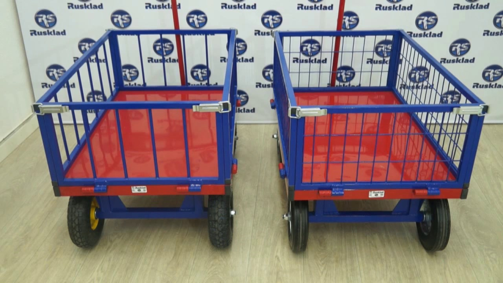 Тележка RUSKLAD с поворотной осью и сетчатыми бортами / Источник: rusklad.ru