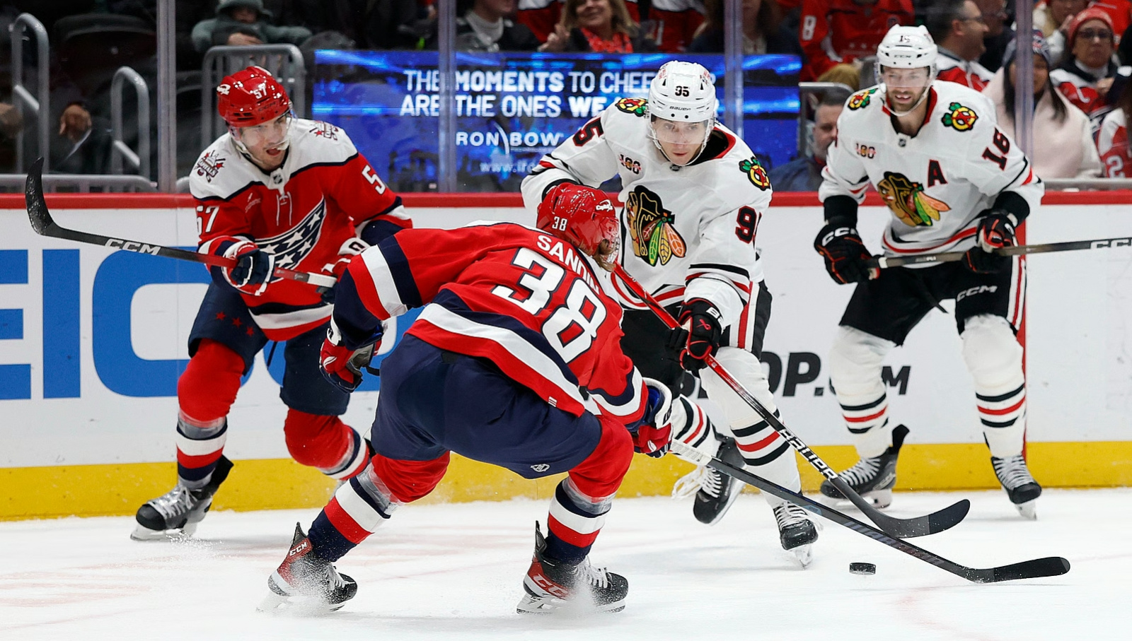 Хоккейный матч «Вашингтон Кэпиталз» — «Чикаго Блэкхокс»