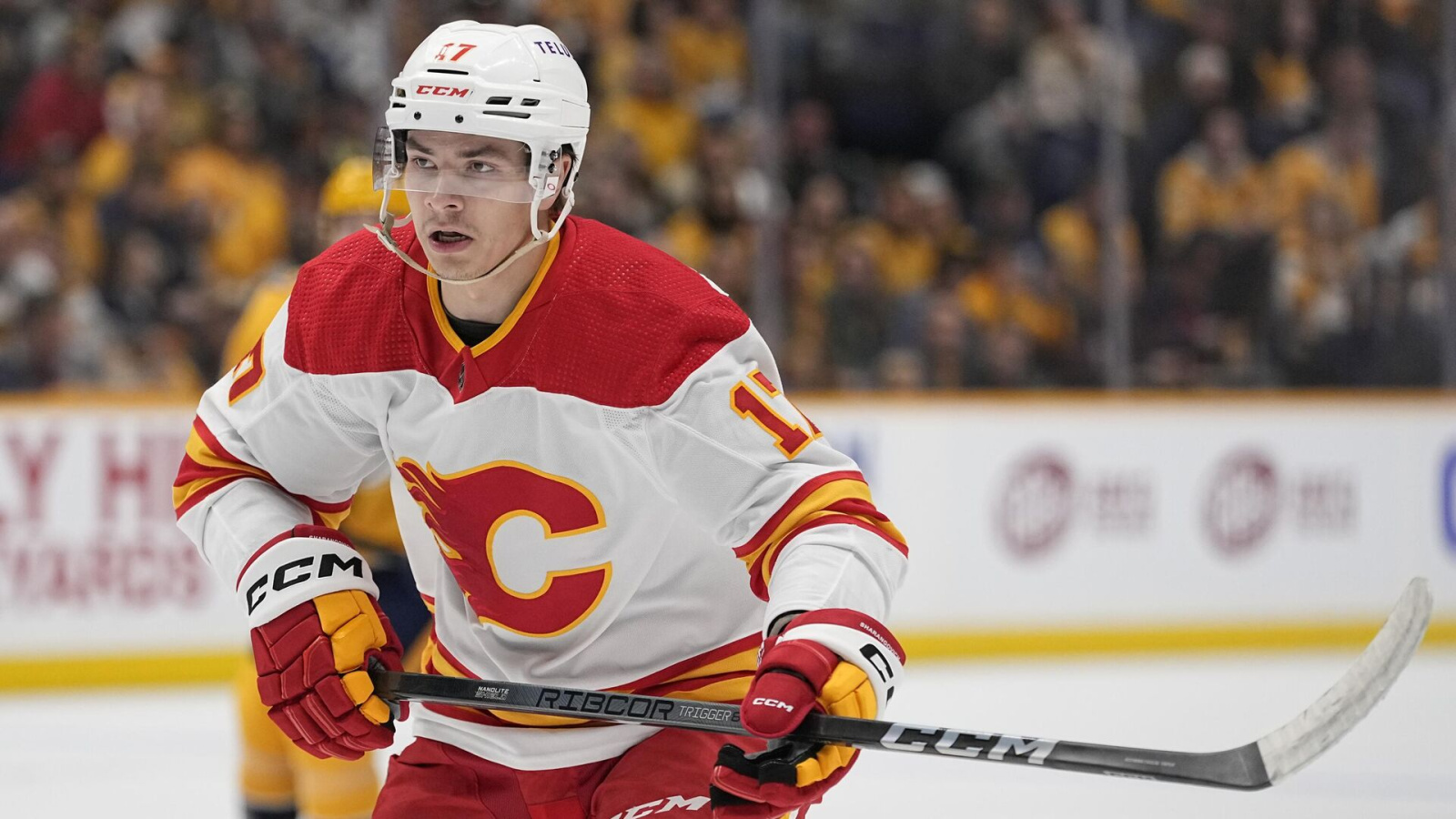 Хоккеист Егор Шарангович