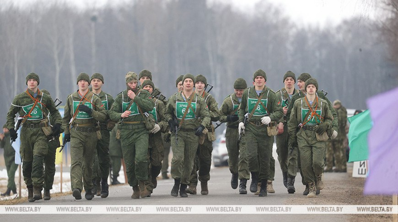 Брестские десантники выполнили марш-бросок / Источник: БЕЛТА