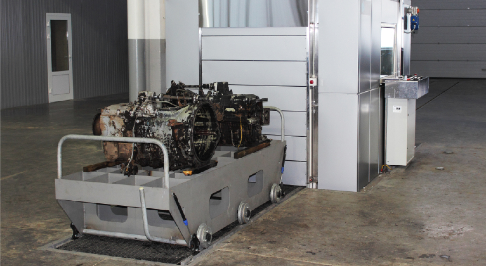 Мойка оборудования / Источник: geysersto.ru