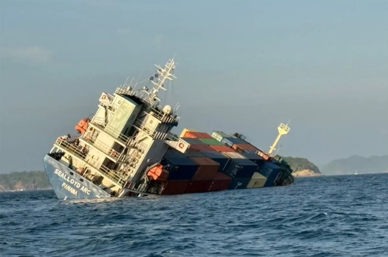 Судно Sealloyd Arc