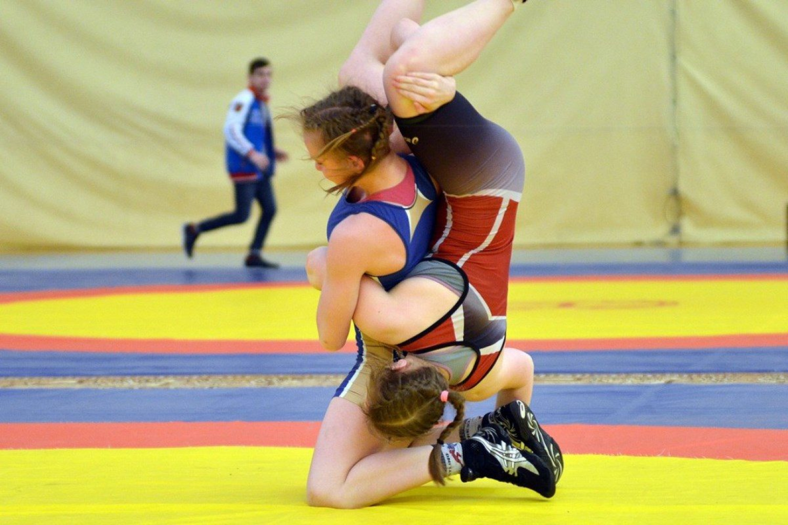 Вольная борьба у девушек