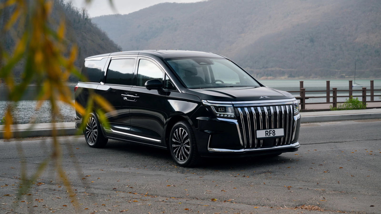 Автомобиль JAC RF8