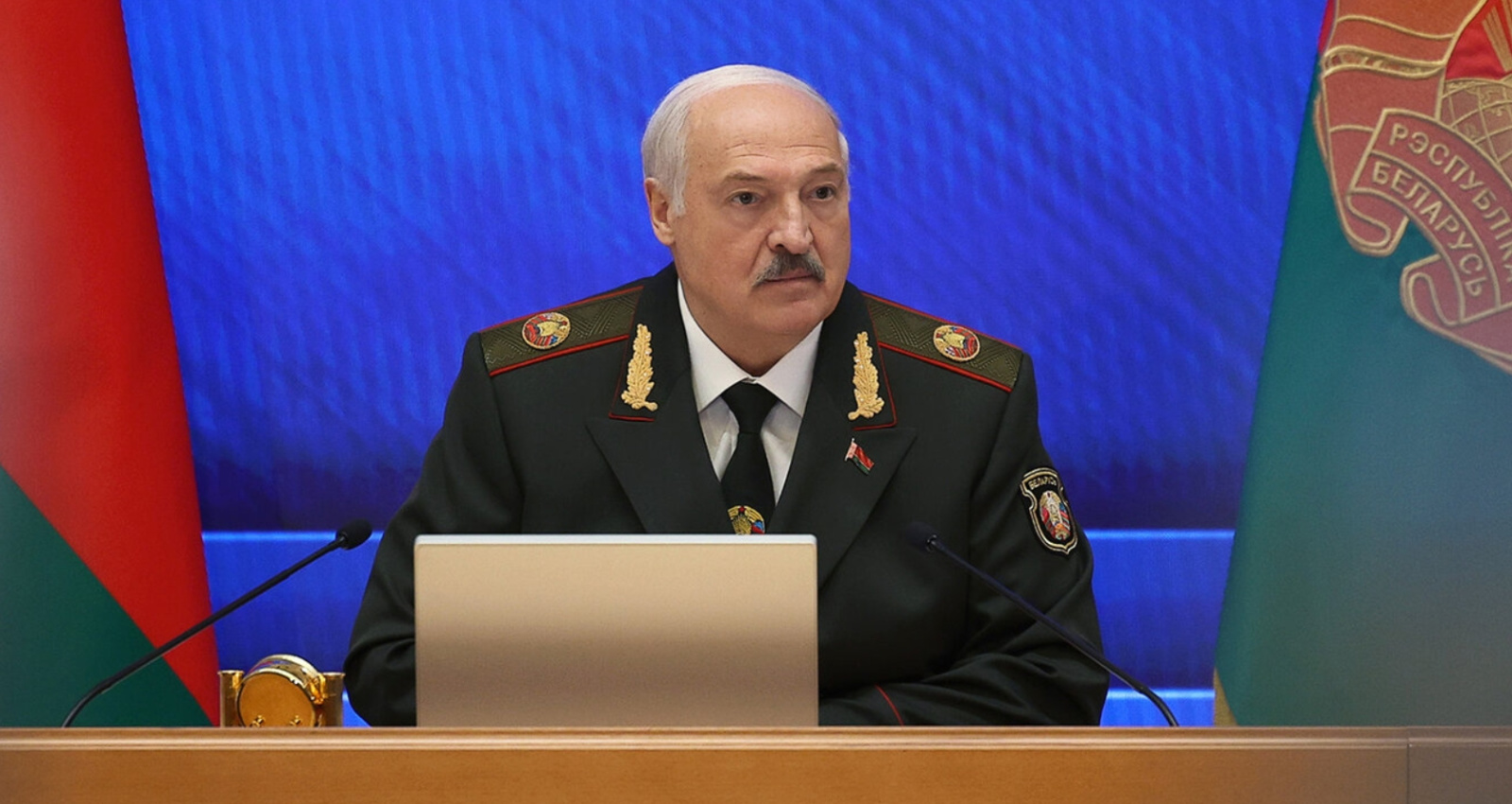 Александр Лукашенко 1 апреля 2026 года на совещании с военными