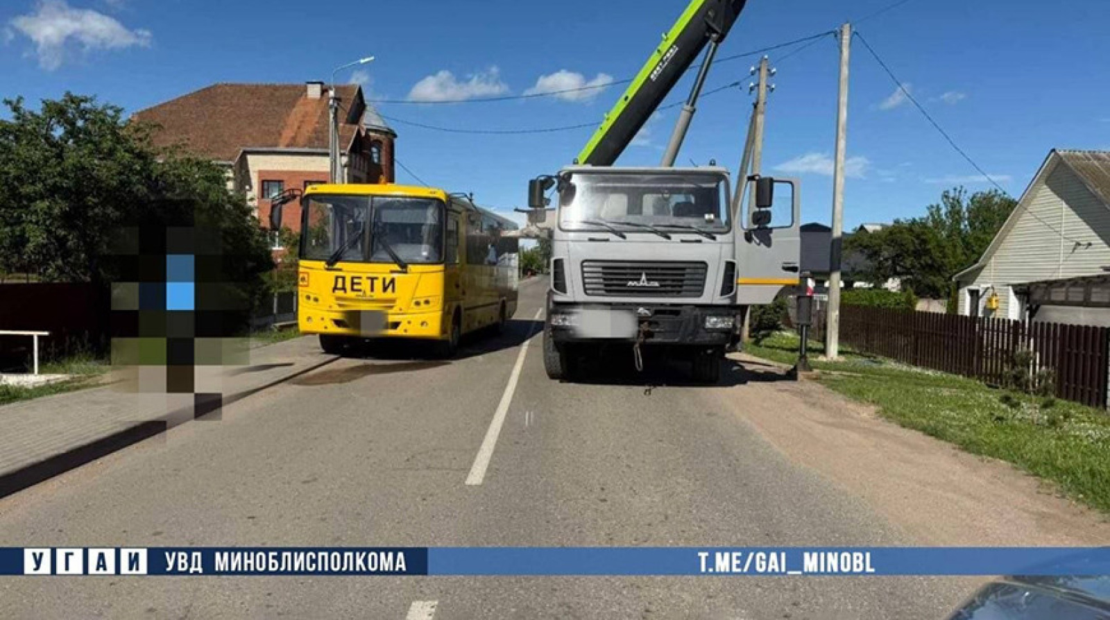 Школьный автобус с детьми попал в ДТП под Минском