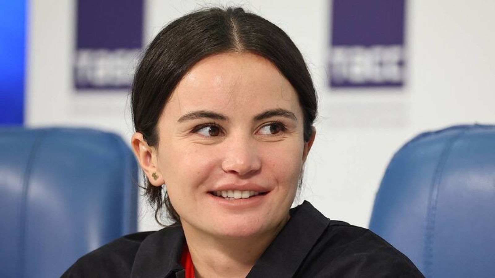 Российская альпинистка Алина Пекова 