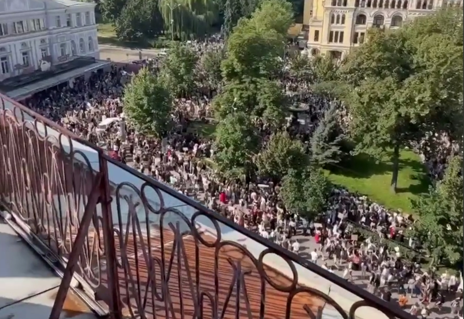 Во Львове и Киеве прошли митинги после отставки министра обороны Украины