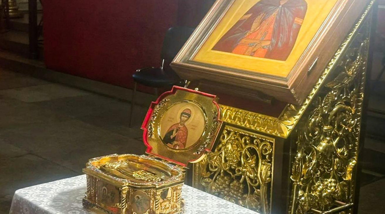 Мощи святого благоверного великого князя Дмитрия Донского