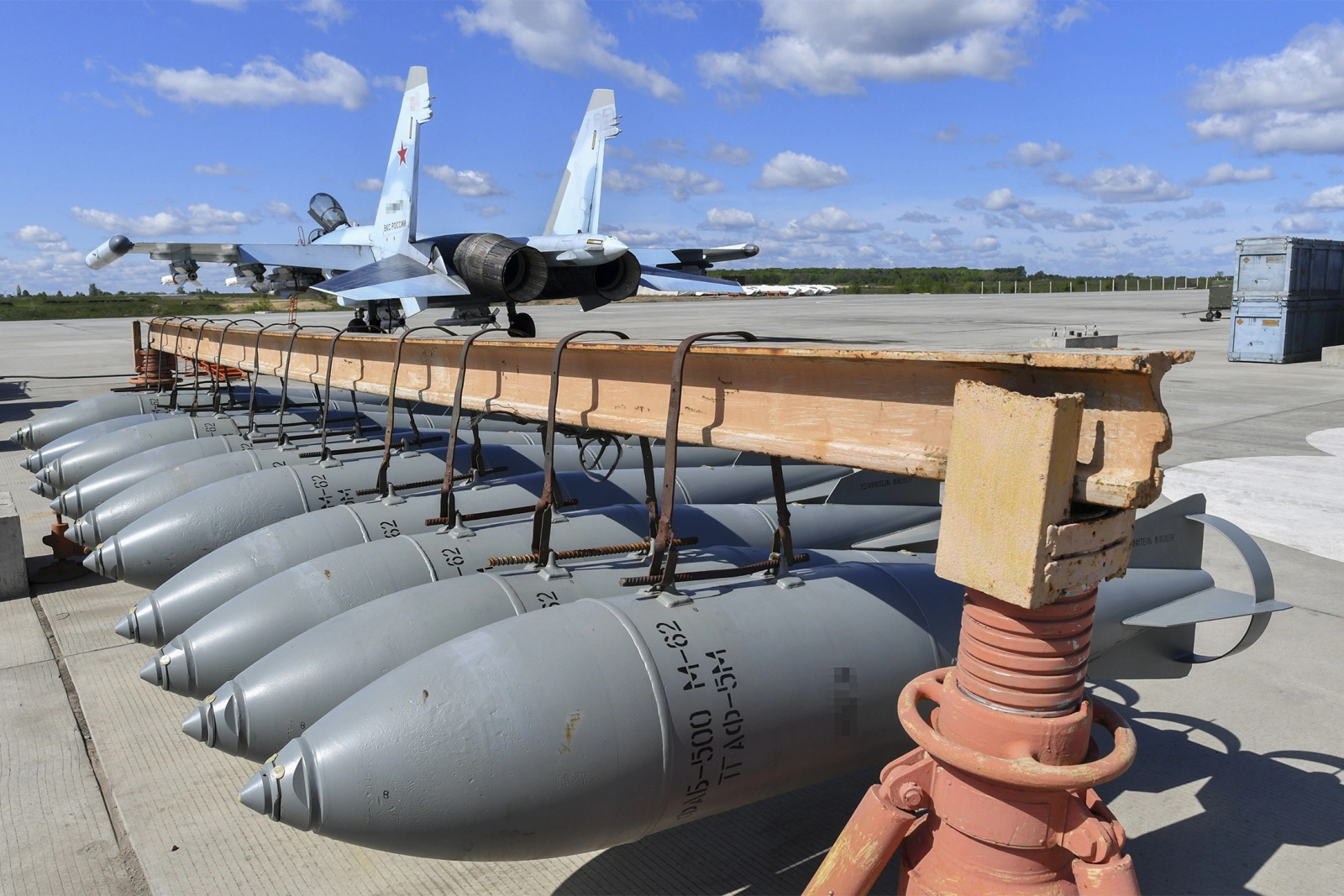 Тяжелая фугасная авиационная бомба ФАБ-1500
