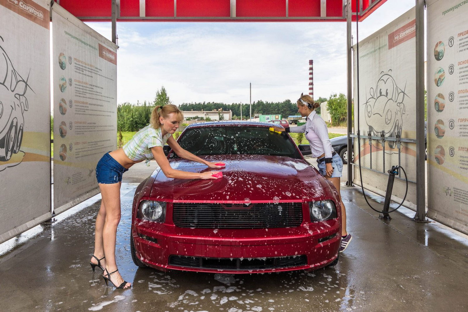 девушки мою автомобиль